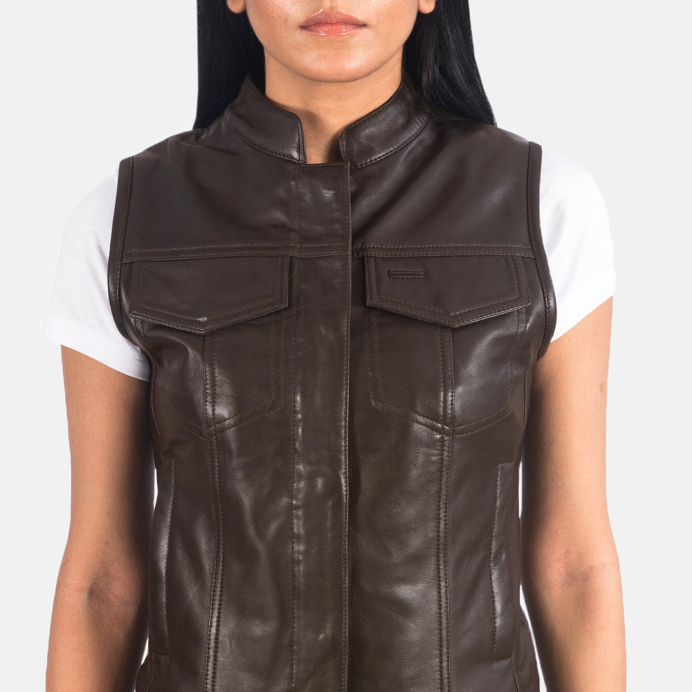 
عرض البطانة الداخلية Showing Quilted Polyester Lining & جيبان داخليان عمليان