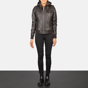 
Roslyn Brown Hooded Leather Bomber Jacket - عرض جانبي يوضح قَصّة الأكمام المريحة
