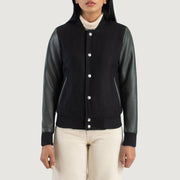 
تفاصيل مقربة of Varsity & Snap Buttons Hardware on Savant Green Hybrid Varsity Jacket