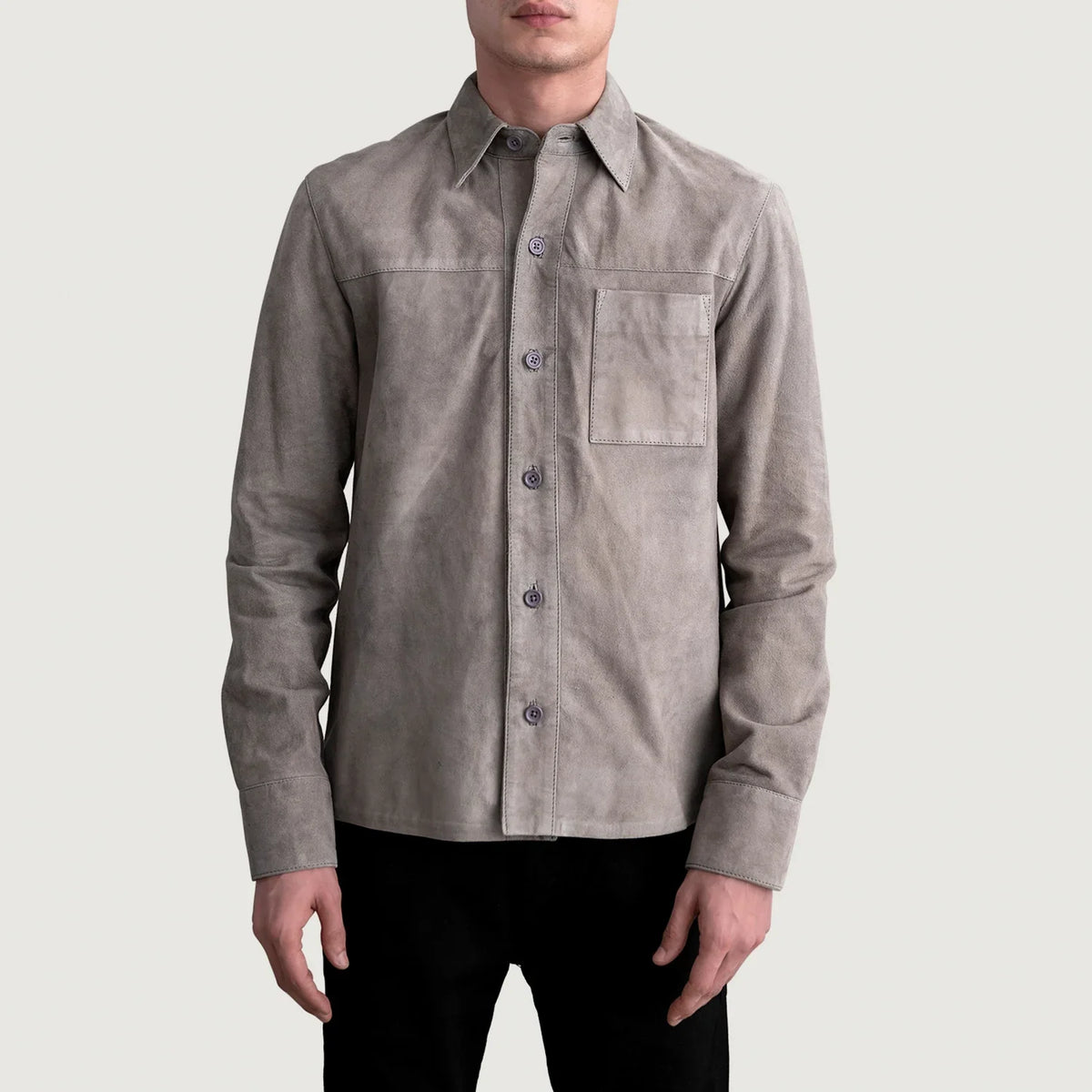 
Scout Grey Suede Leather Shirt رجالي رجالي - عرض جانبي يوضح قَصّة الأكمام المريحة