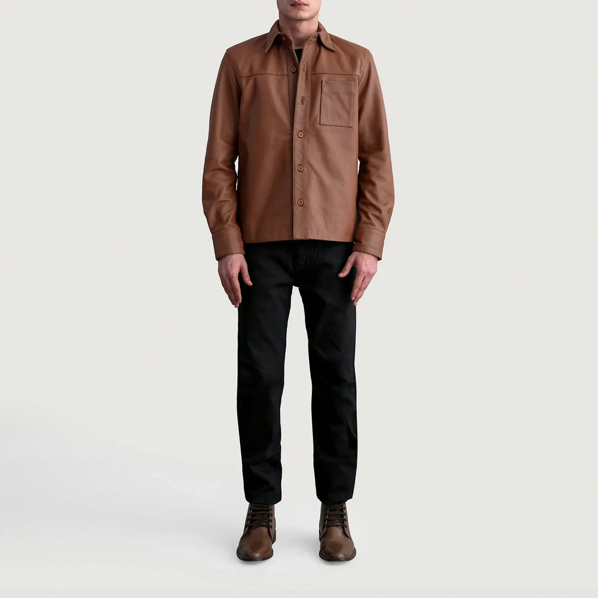 
تفاصيل مقربة of Shirt & Buttons Hardware on Scout Matte بني Leather Shirt رجالي