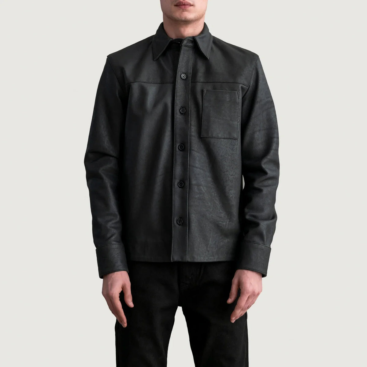
Scout Tumbled أسود Leather Shirt رجالي - عرض جانبي يوضح قَصّة الأكمام المريحة