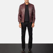 Men's Shane عنابي جاكيت بومبر جلد رجالي - Lateral Side Profile View Showing Sleeve Cut &amp; Athletic Taper Fit