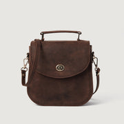 
The Sandra Vintage Distressed Brown Leather Saddle Bag For Women in Distressed Brown Full-Grain Leather - Full Exterior عرض أمامي وقَصّة مفصلة أنيقة | شراء أونلاين عبر المتجر الرسمي