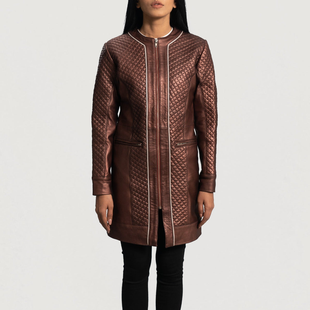 
تفاصيل مقربة of Classic Collar & Zipper Hardware on Trudy Lane مبطن ومحاك عنابي معطف جلد فاخر نسائي